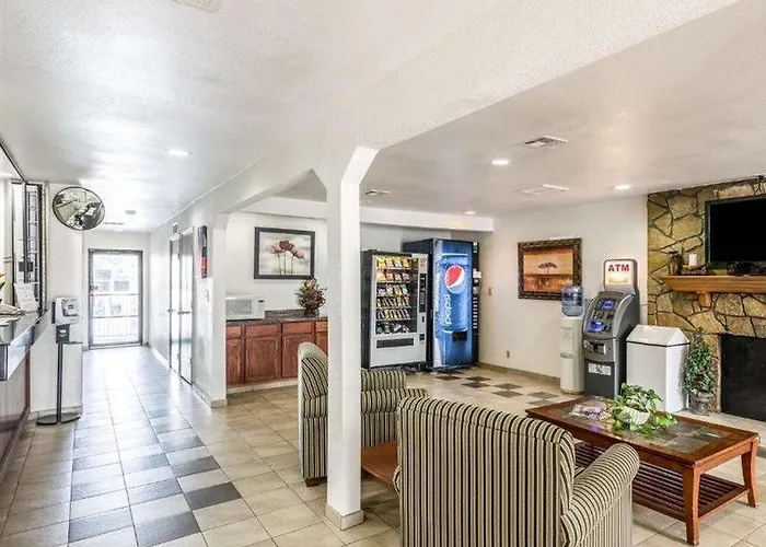 Hotel 6-tulsa, Ok Tulsa