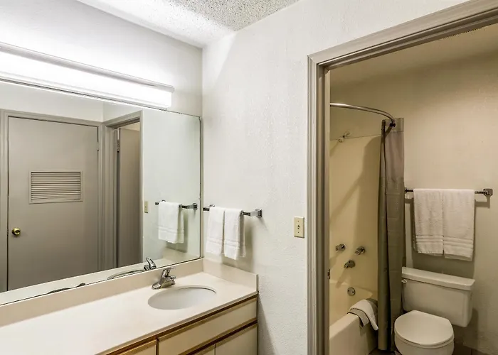 Hotel 6-tulsa, Ok