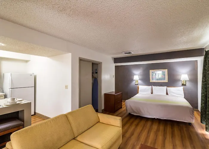 Hotel 6-tulsa, Ok 2*