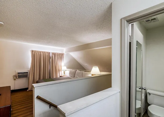 Hotel 6-tulsa, Ok