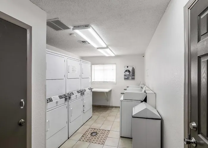6-tulsa, Ok Hotel 2*